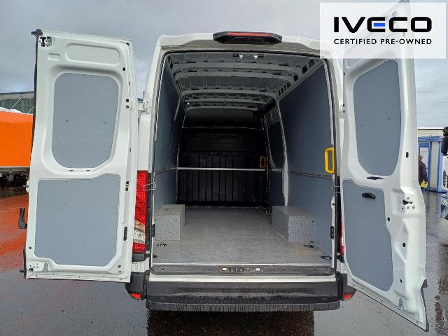 OKTR8398_2833977 vehicle image