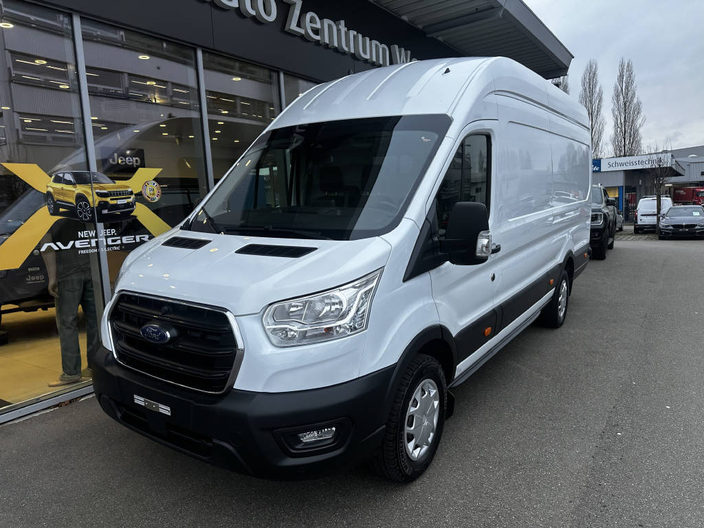 AZWE3302_2551831 vehicle image