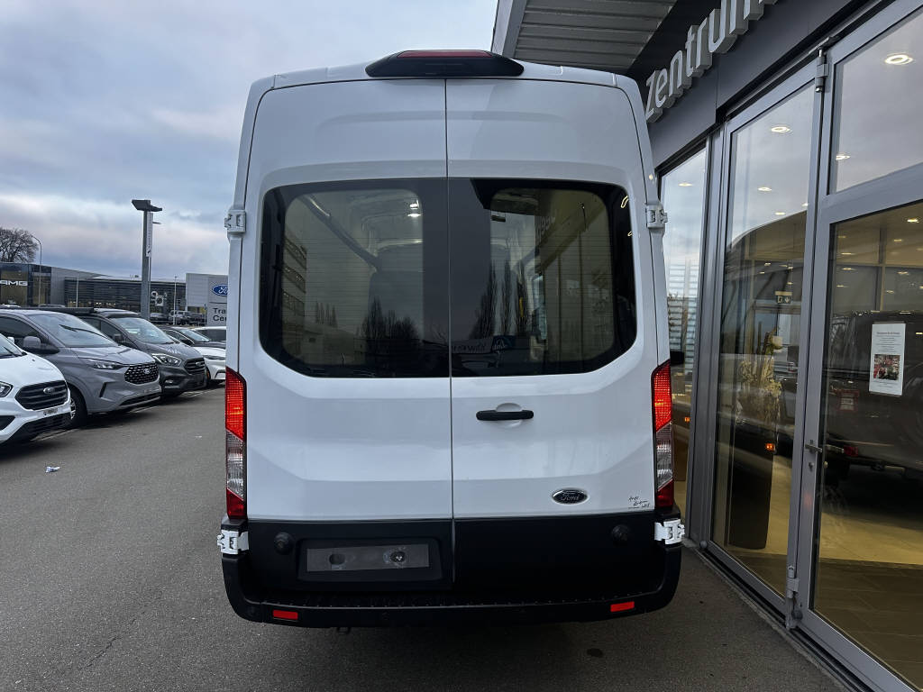 AZWE3302_2551831 vehicle image