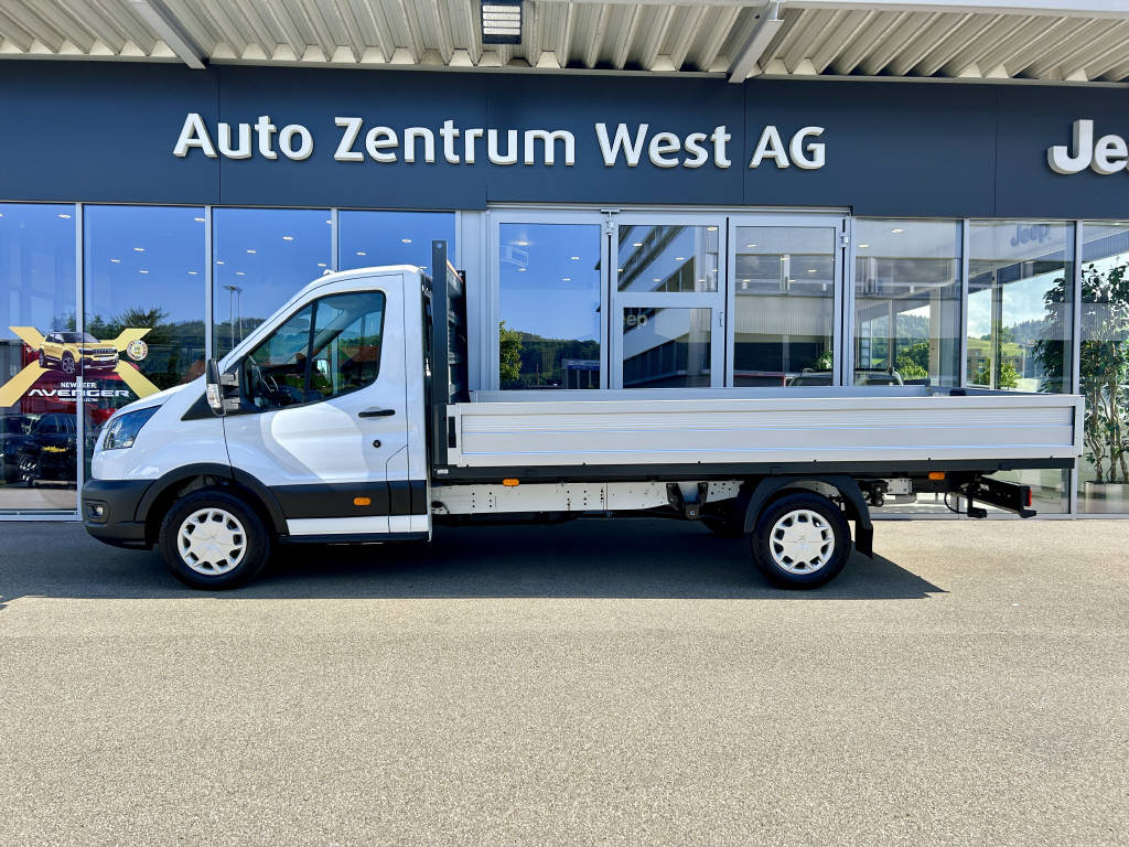 AZWE3302_2551837 vehicle image