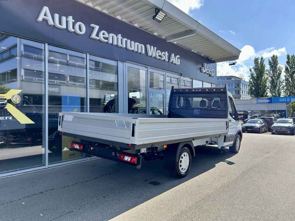 AZWE3302_2551837 vehicle image