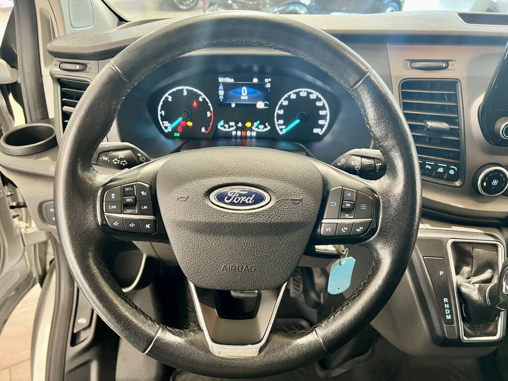 AZWE3302_2551839 vehicle image
