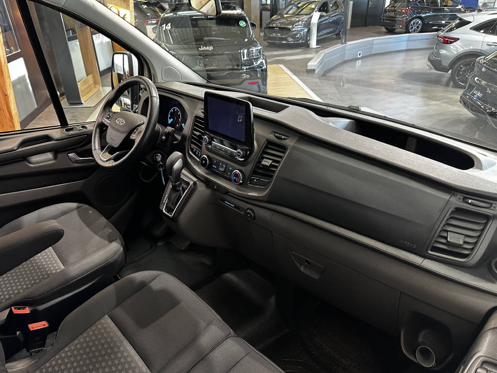 AZWE3302_2551842 vehicle image