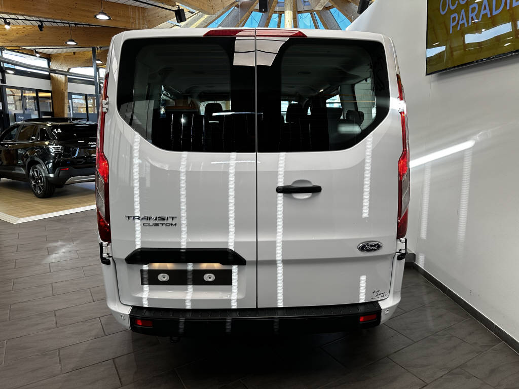 AZWE3302_2551842 vehicle image
