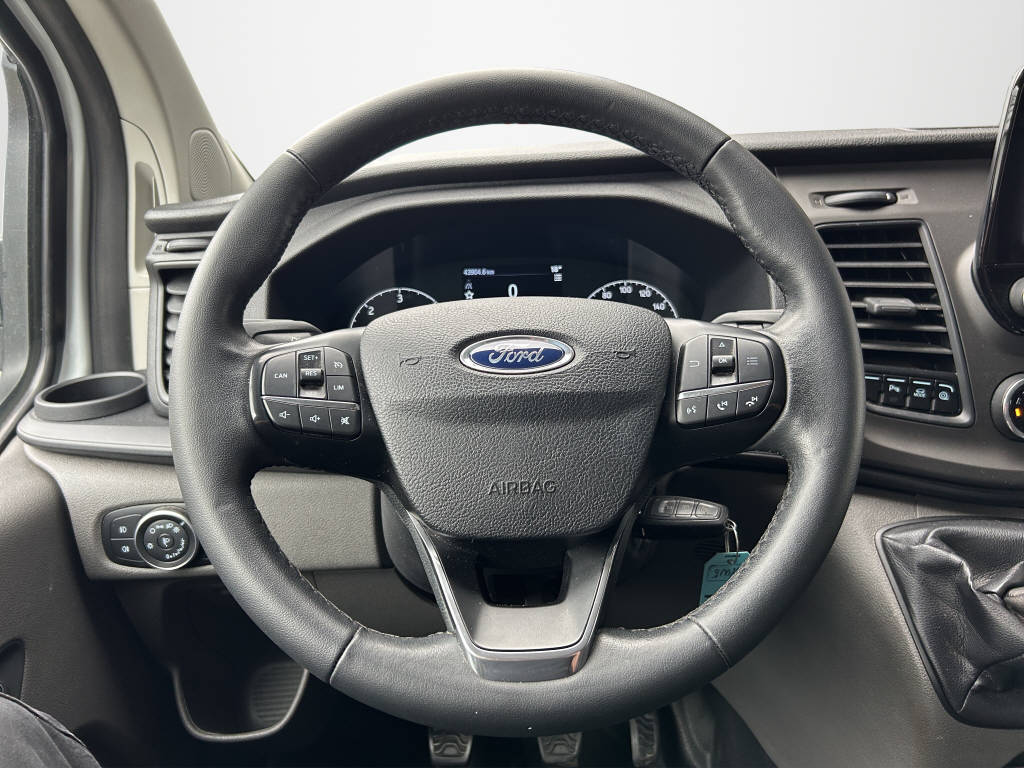 AZWE3302_2666720 vehicle image