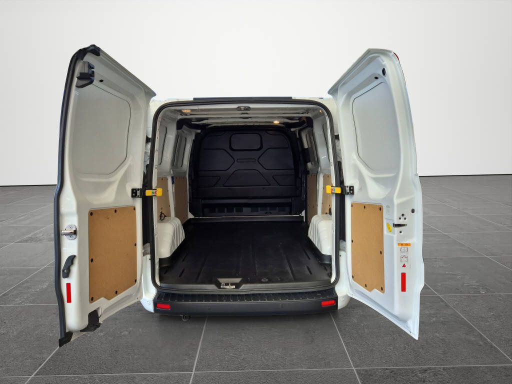 AZWE3302_2666723 vehicle image