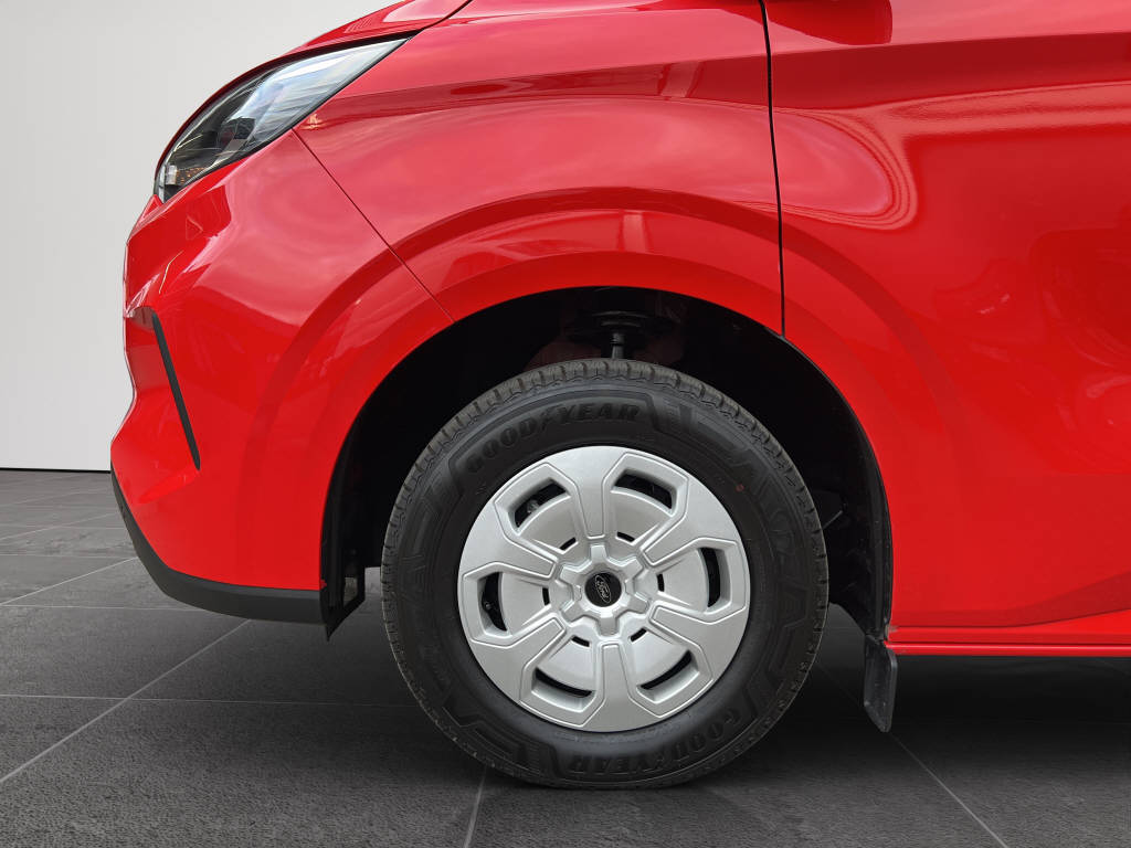 AZWE3302_2666724 vehicle image