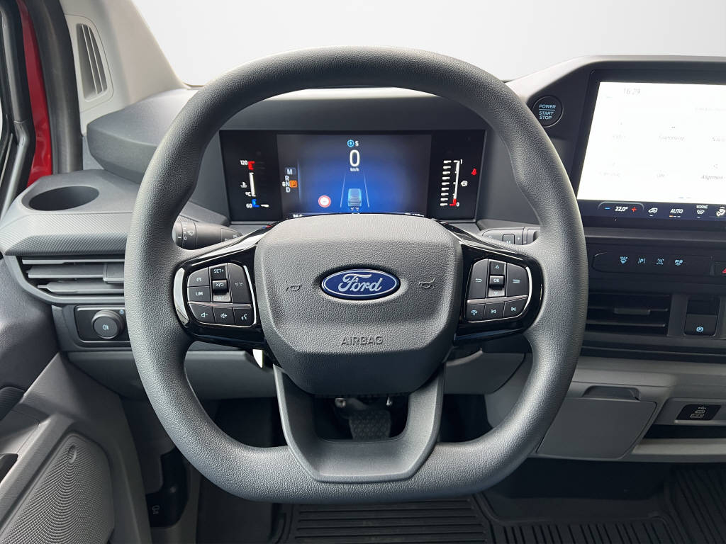 AZWE3302_2666724 vehicle image