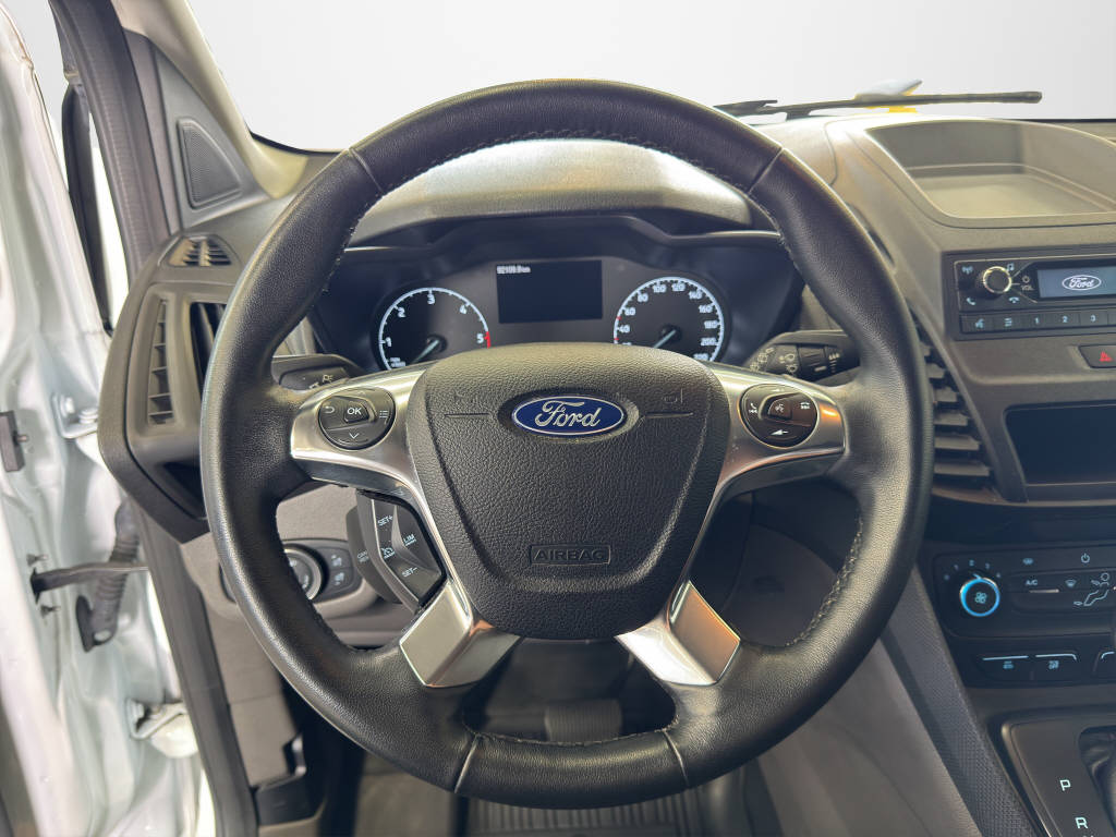 AZWE3302_2666725 vehicle image