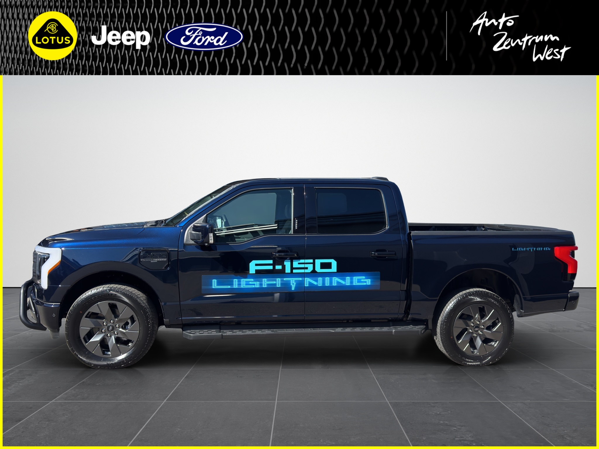 AZWE3302_2666726 vehicle image