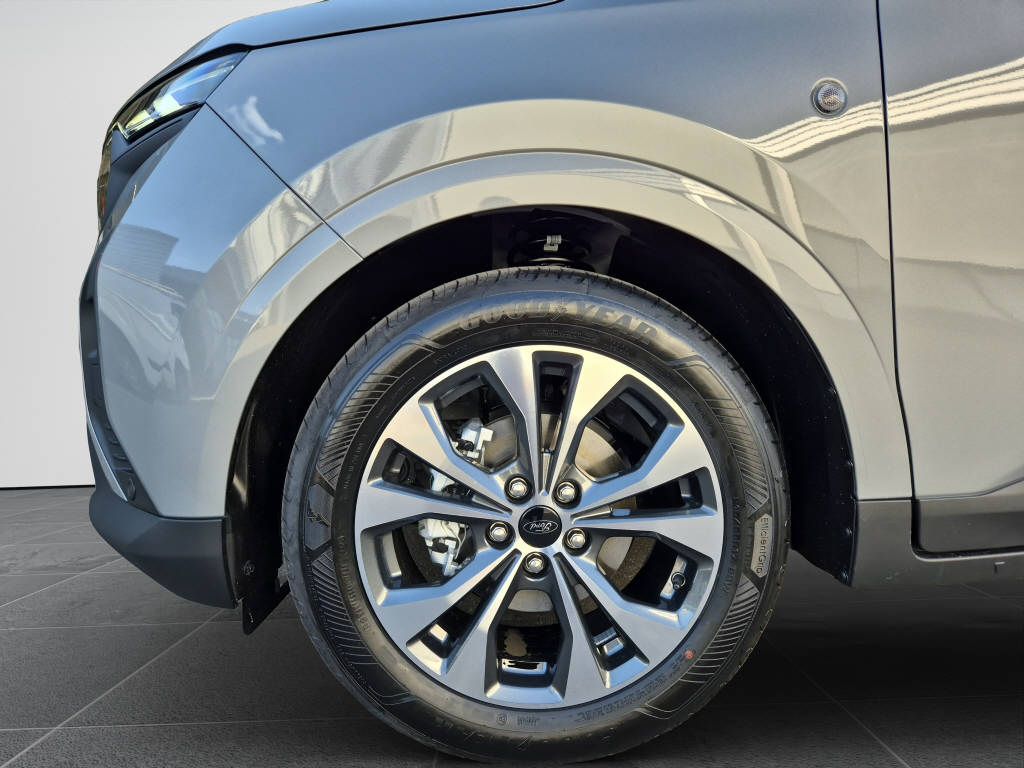 AZWE3302_2666727 vehicle image