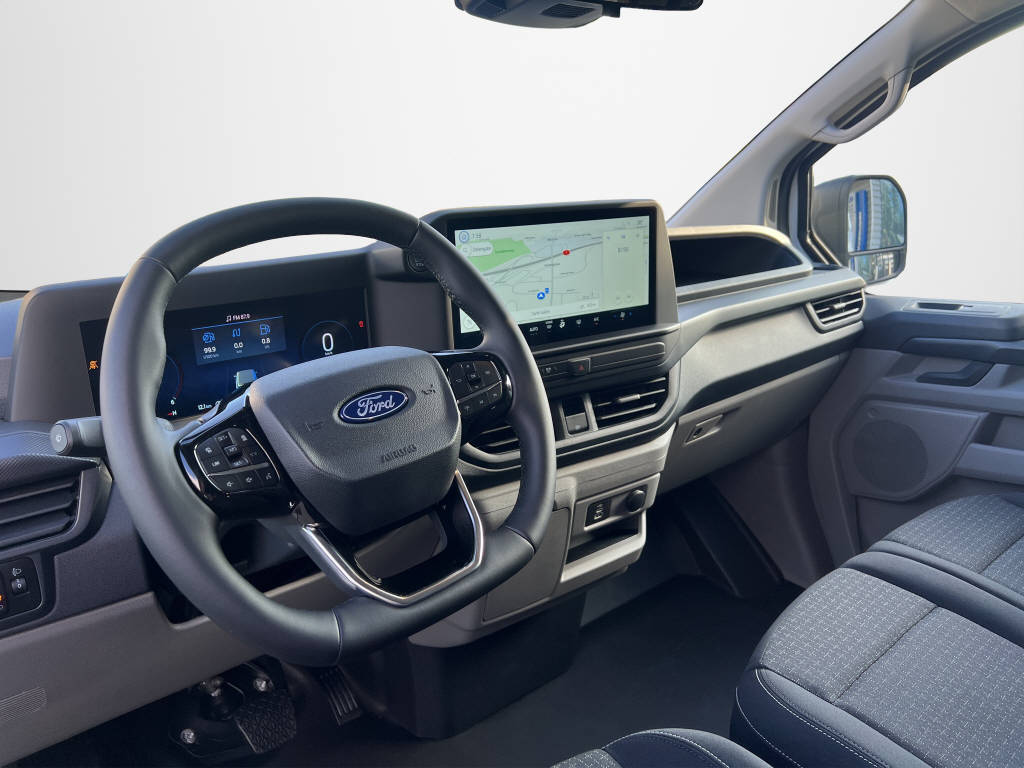 AZWE3302_2666728 vehicle image