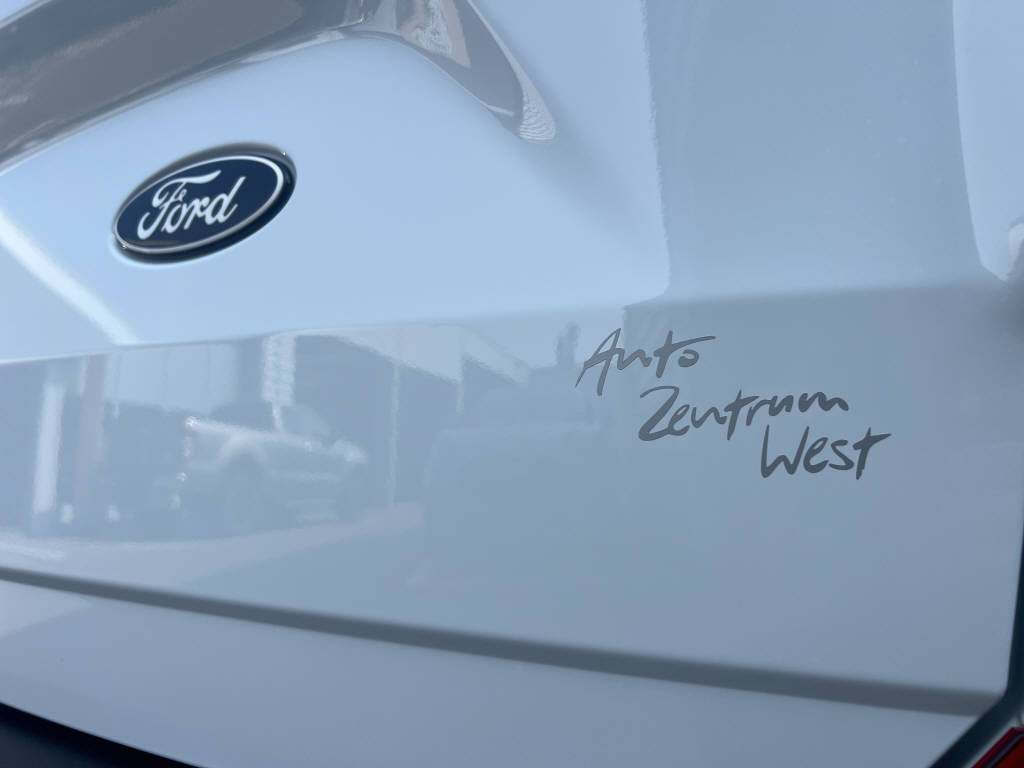 AZWE3302_2666731 vehicle image