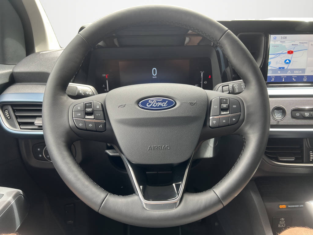 AZWE3302_2666733 vehicle image