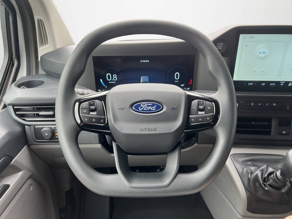 AZWE3302_2666734 vehicle image