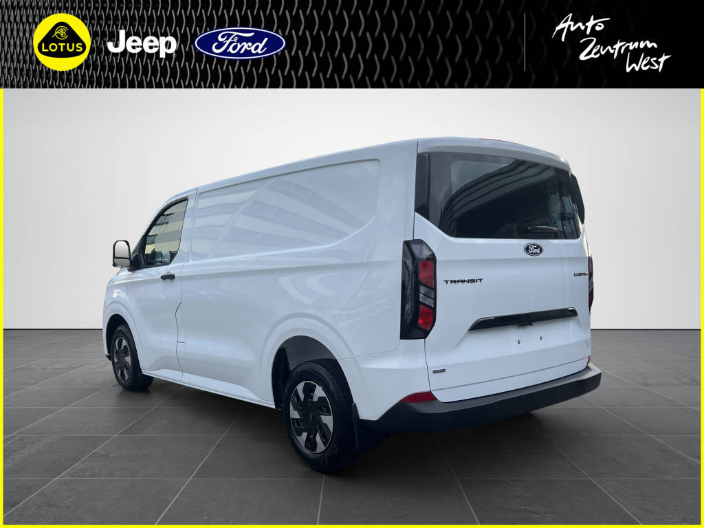 AZWE3302_2666736 vehicle image