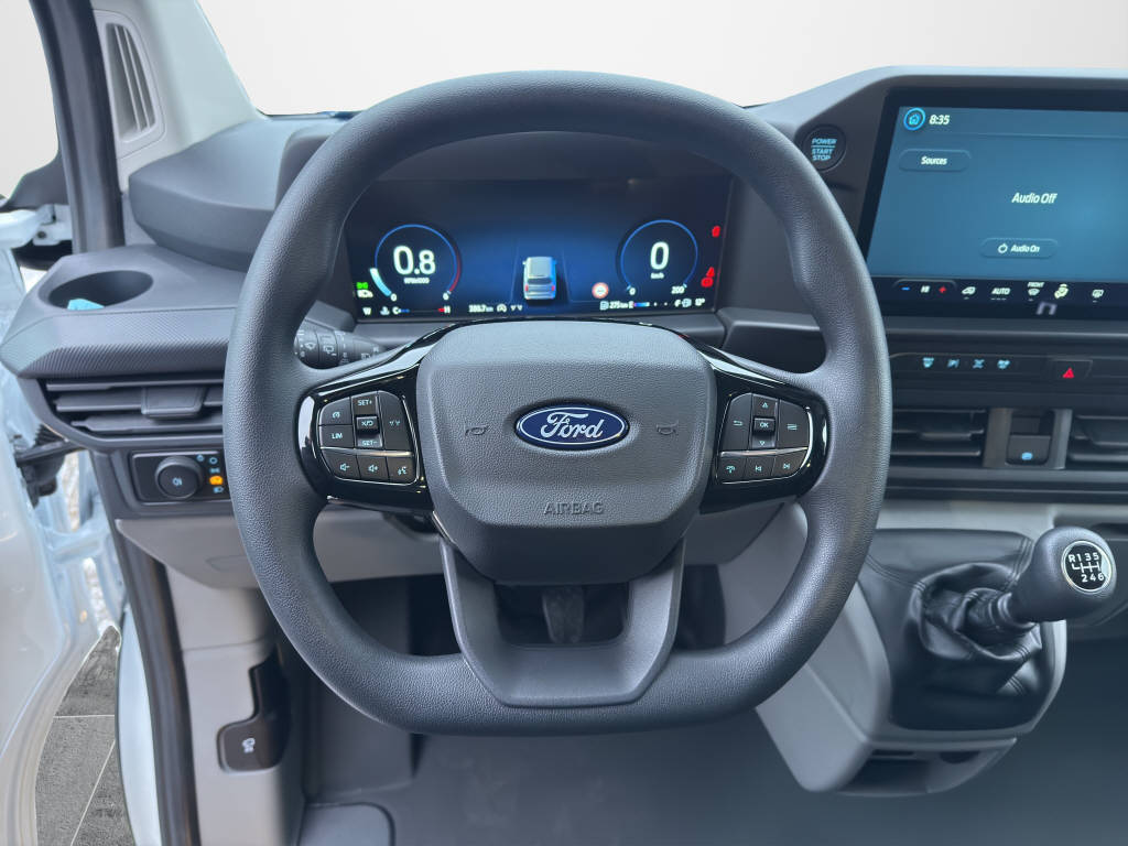 AZWE3302_2825193 vehicle image