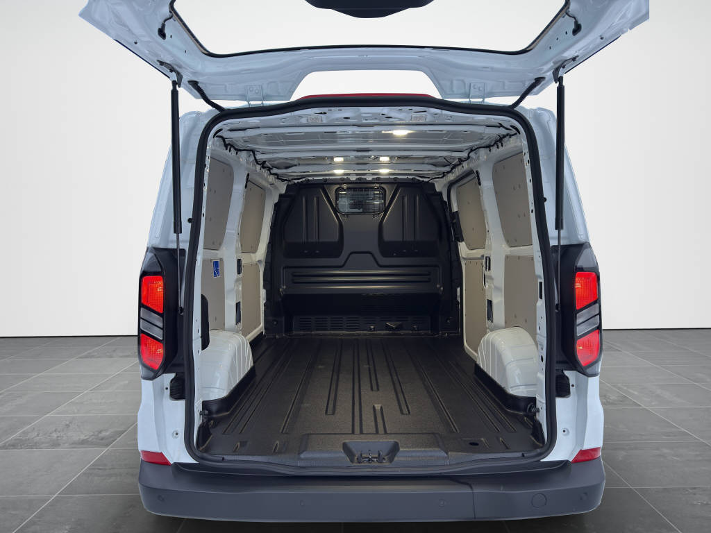 AZWE3302_2825193 vehicle image