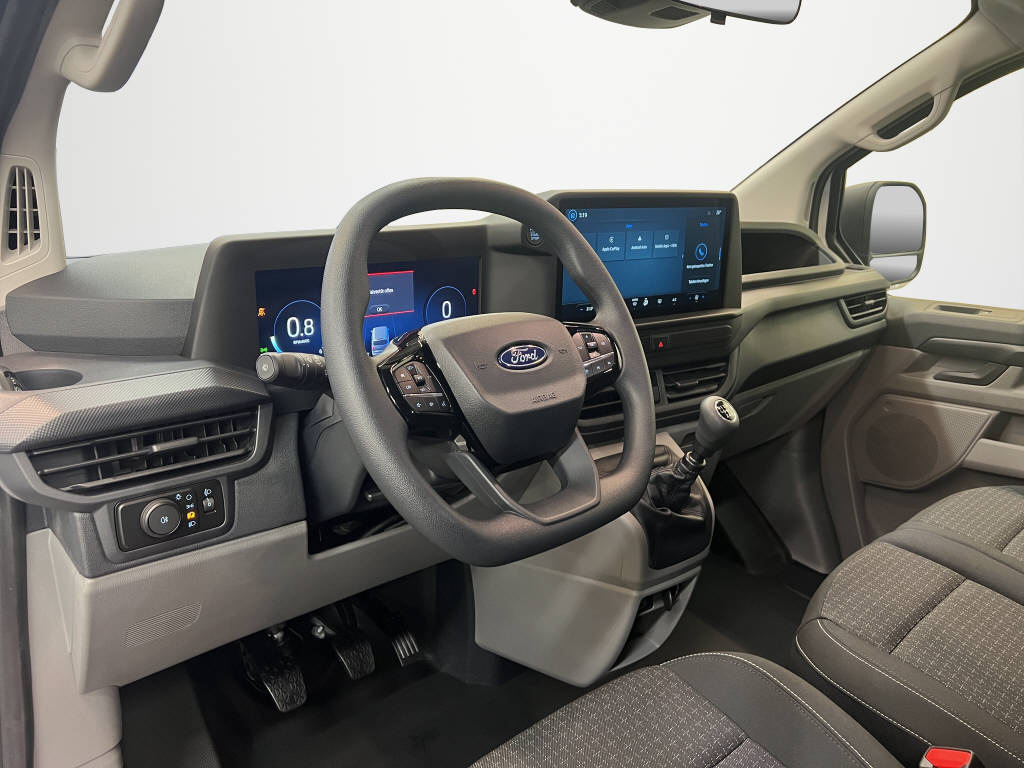 AZWE3302_2825196 vehicle image