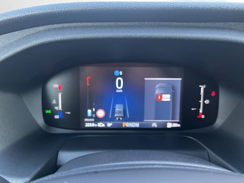 AZWE3302_2825198 vehicle image