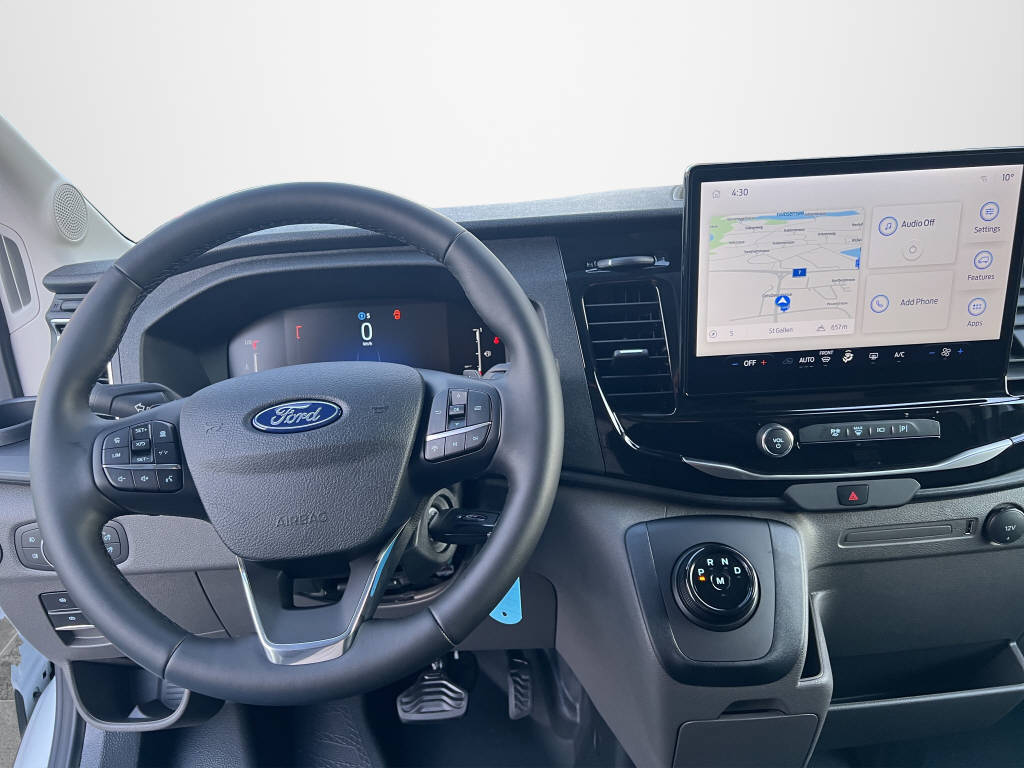 AZWE3302_2825198 vehicle image