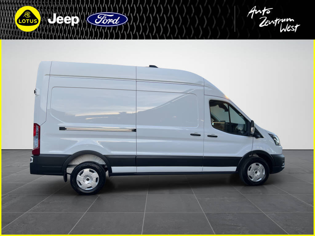 AZWE3302_2825198 vehicle image