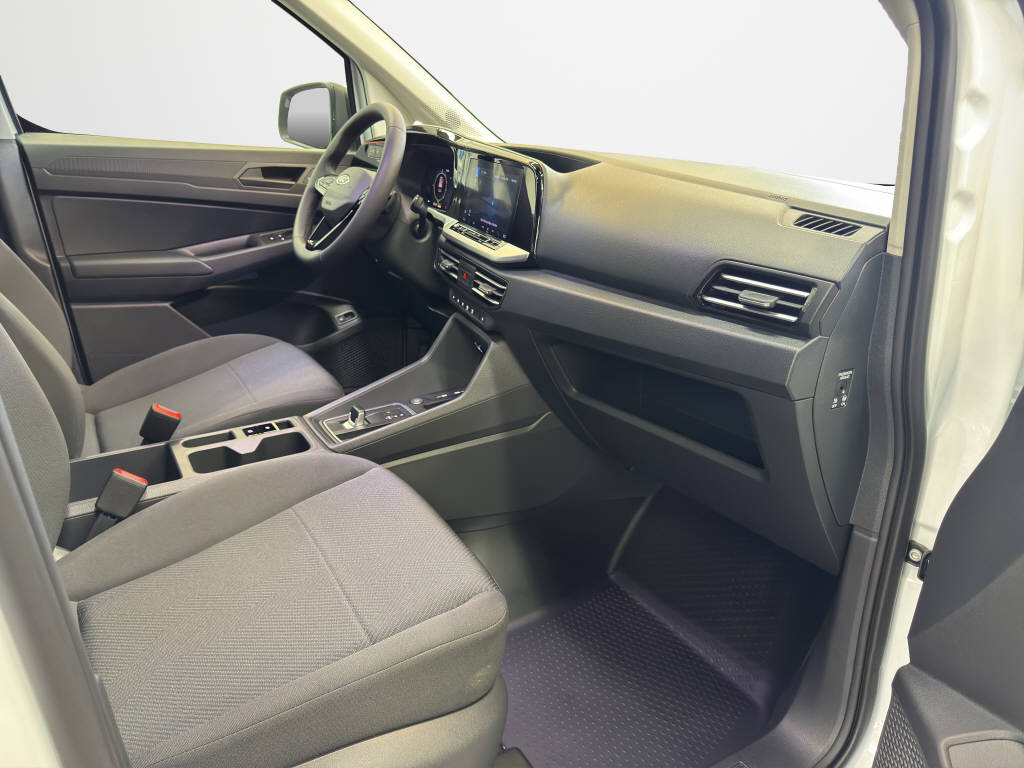 AZWE3302_2825201 vehicle image