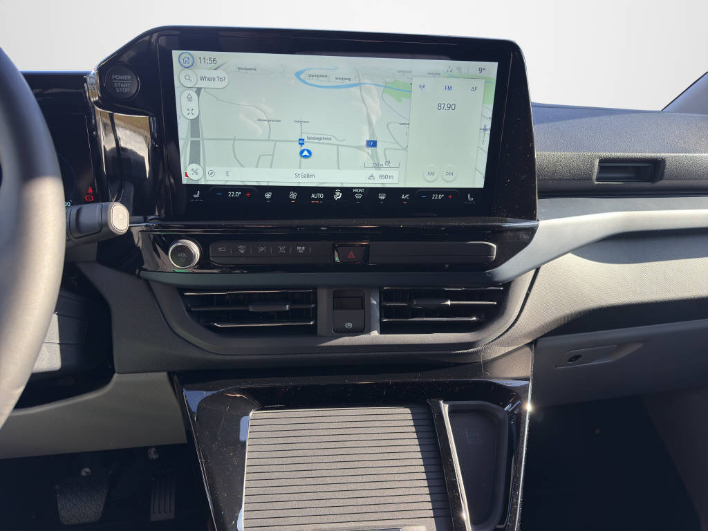 AZWE3302_2825202 vehicle image