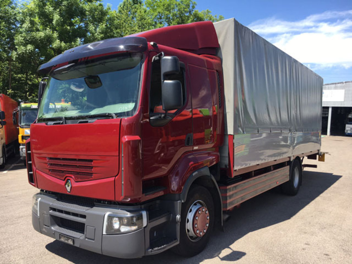 Renault trucks premium