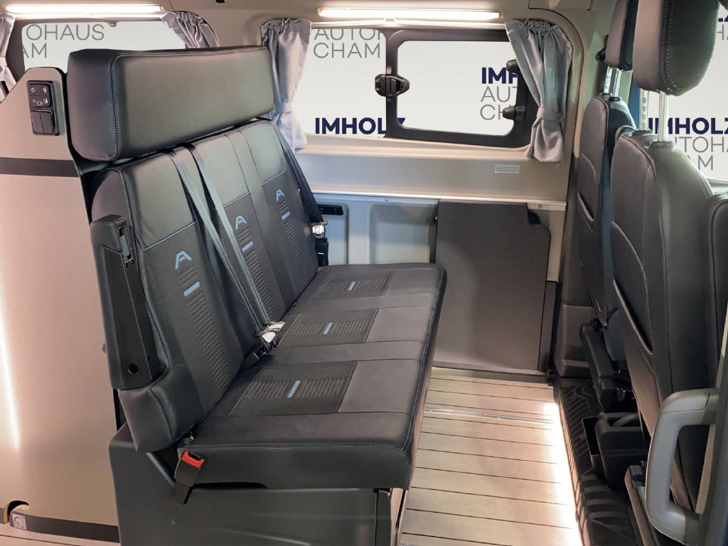imho8269_2564584 vehicle image