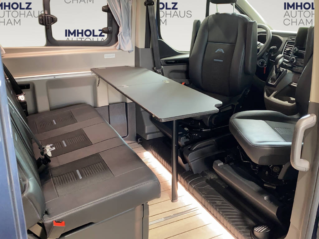 imho8269_2564584 vehicle image