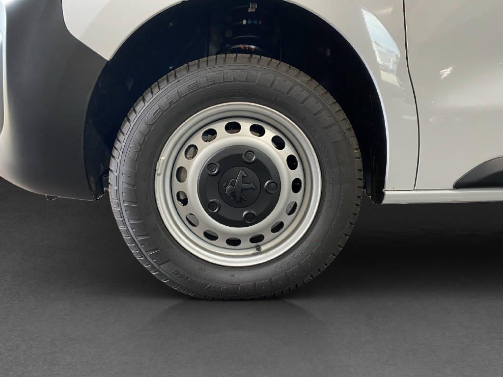 imho8269_2564589 vehicle image