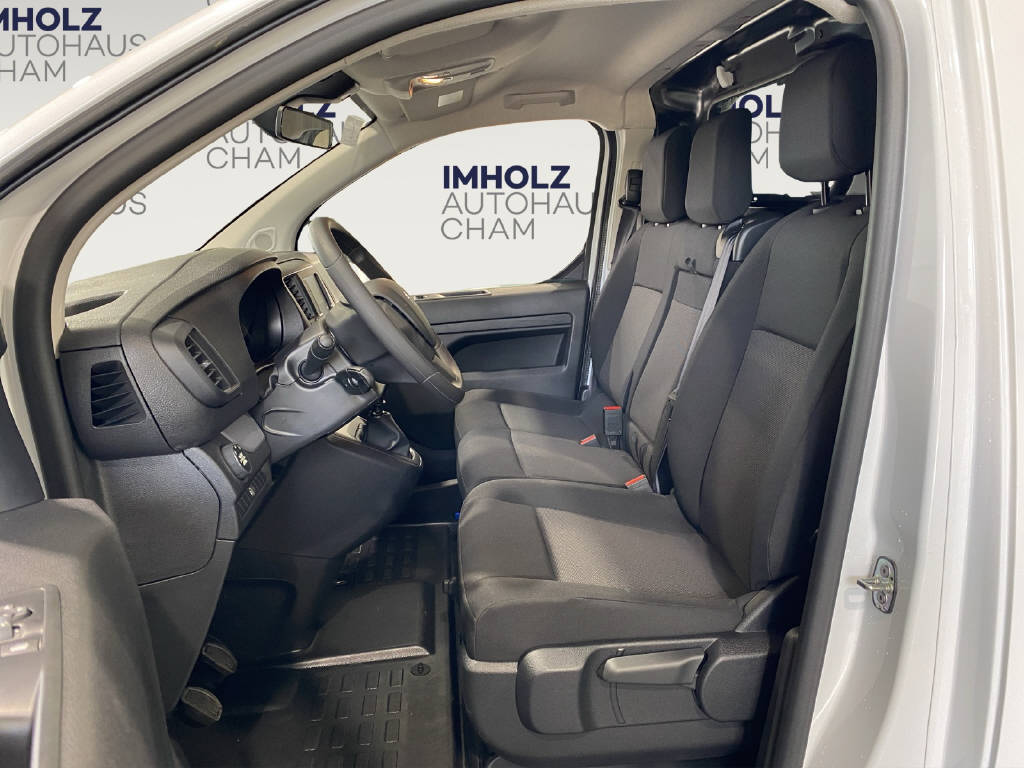imho8269_2564589 vehicle image