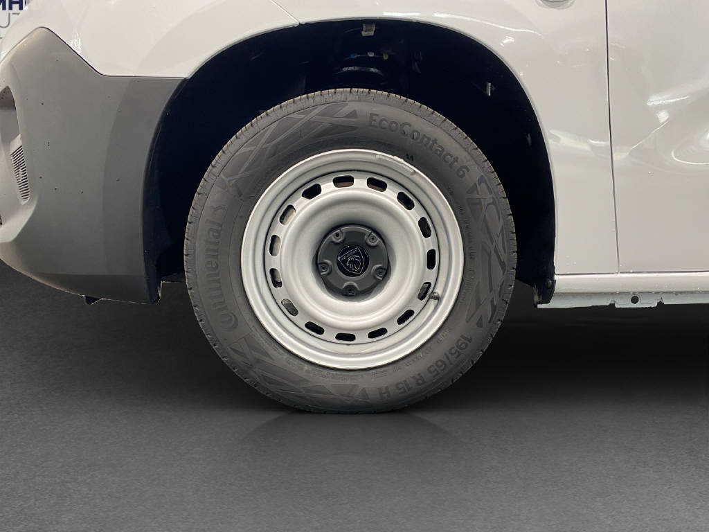 imho8269_2564598 vehicle image