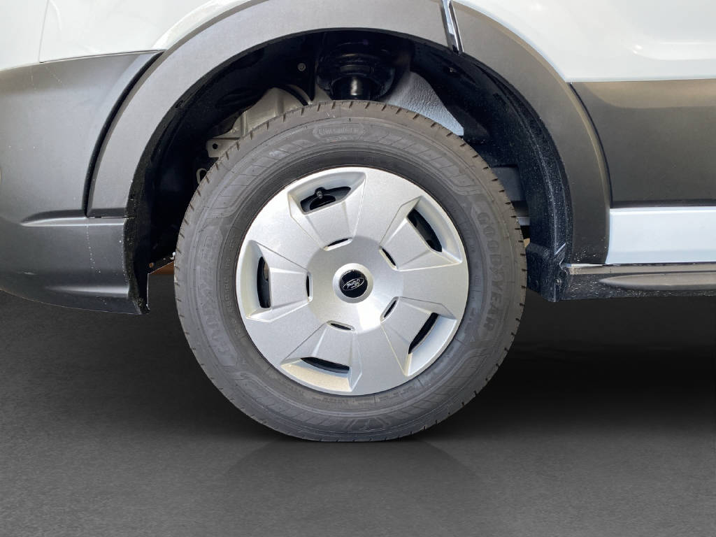 imho8269_2564603 vehicle image