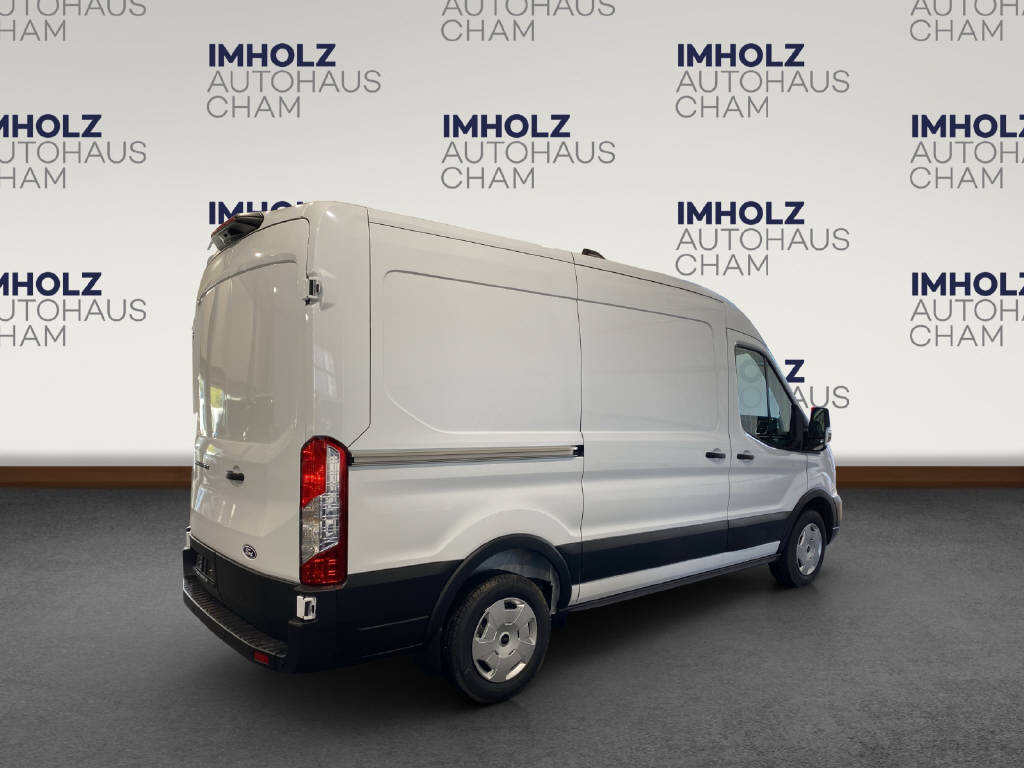 imho8269_2564603 vehicle image