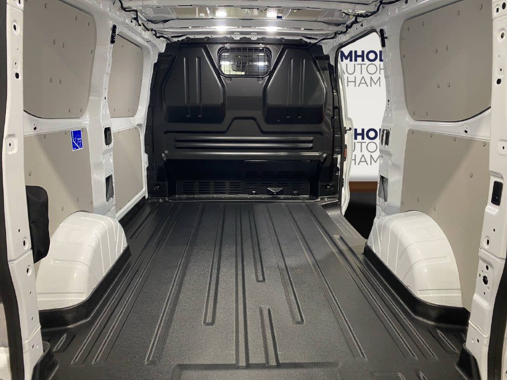 imho8269_2564614 vehicle image