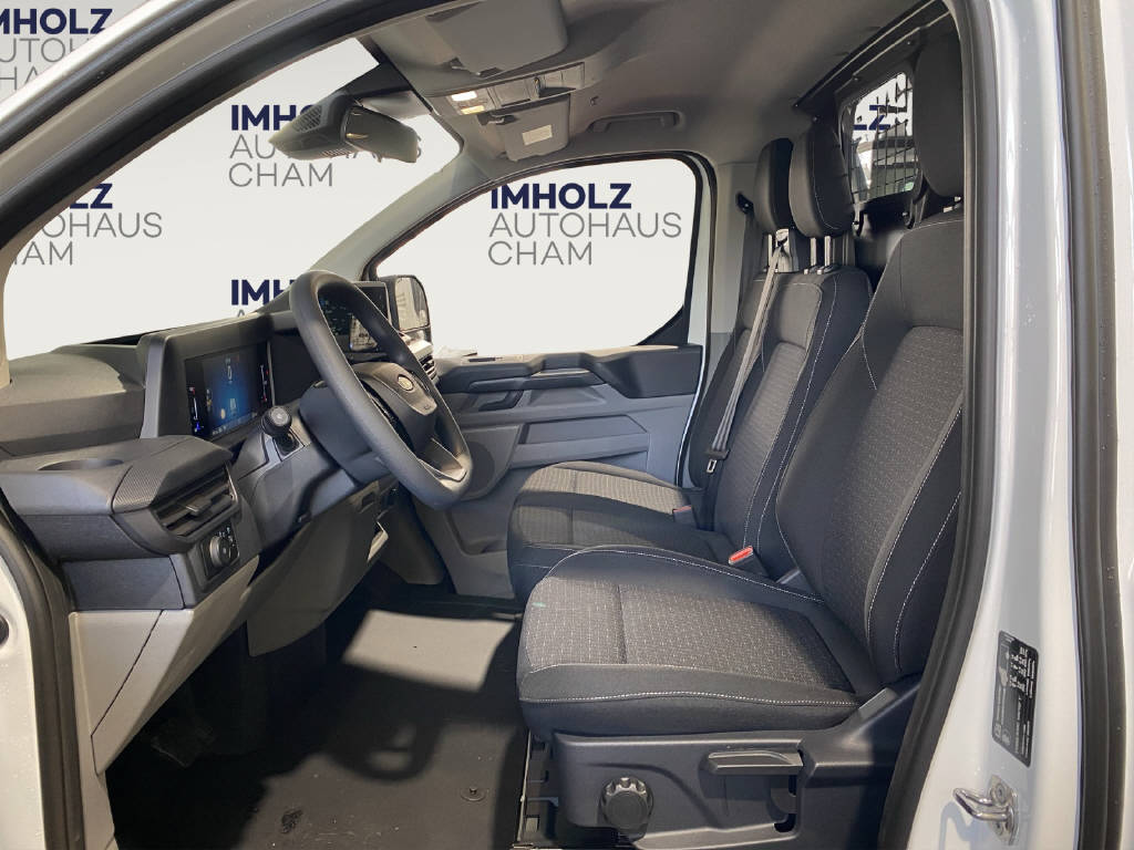 imho8269_2564614 vehicle image