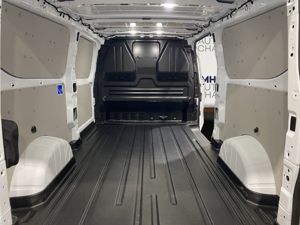 imho8269_2564616 vehicle image