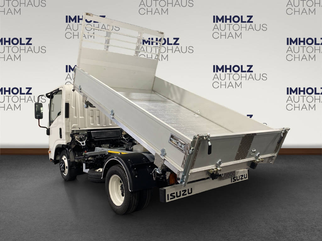 imho8269_2564638 vehicle image
