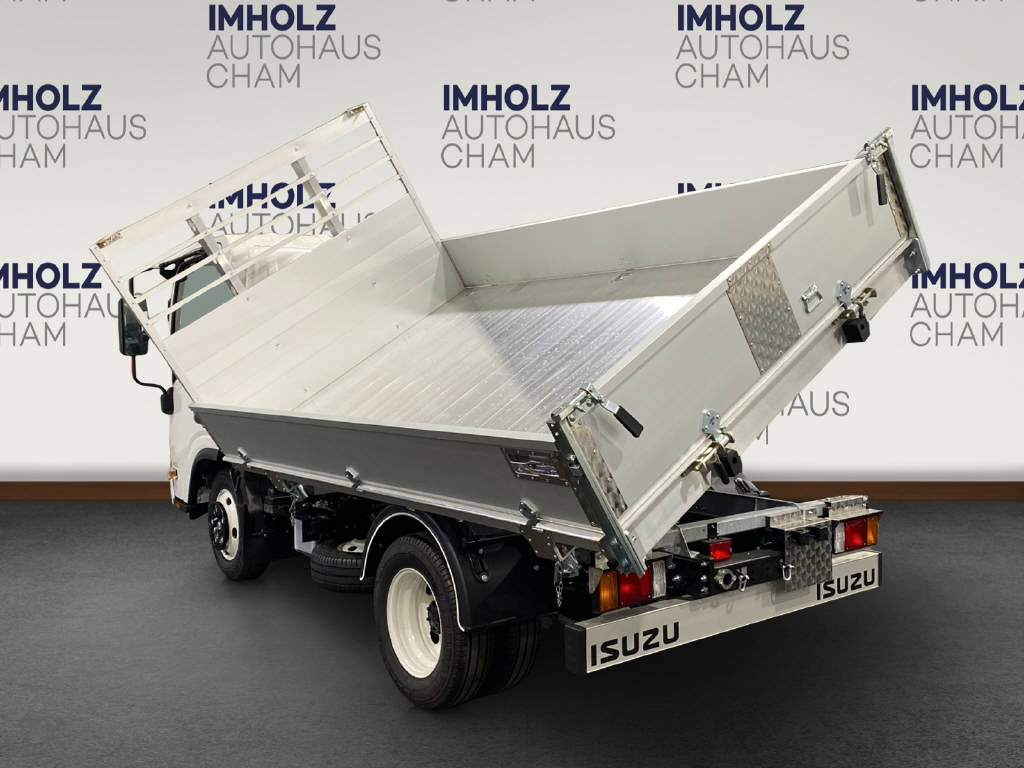 imho8269_2564642 vehicle image
