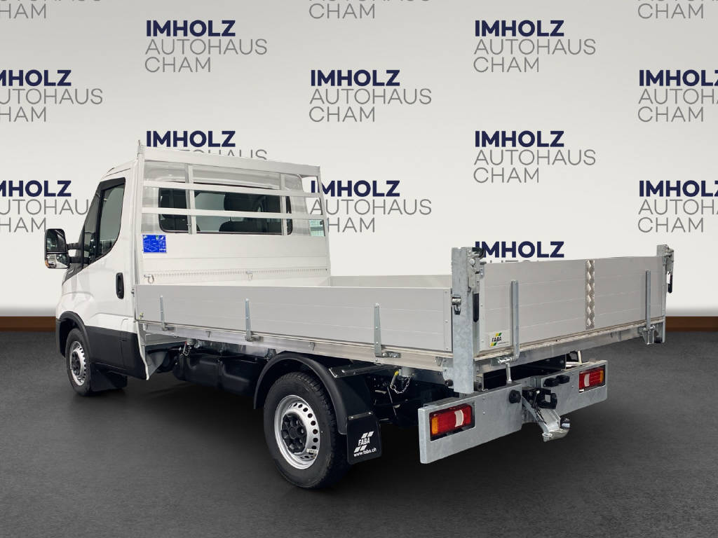 imho8269_2564650 vehicle image