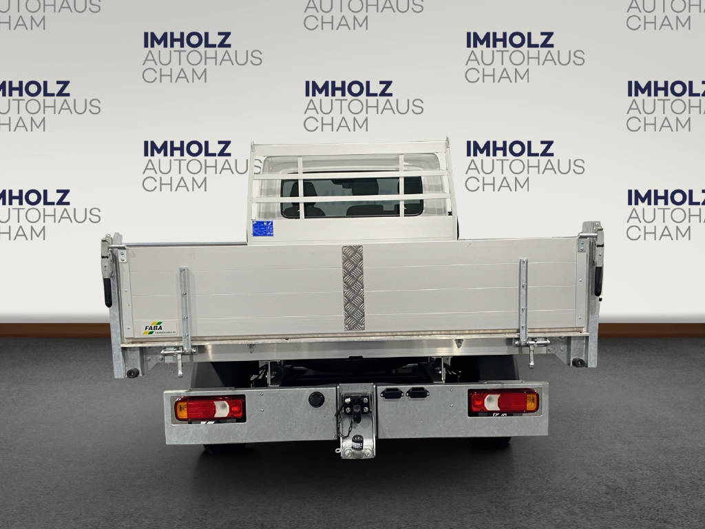 imho8269_2564650 vehicle image