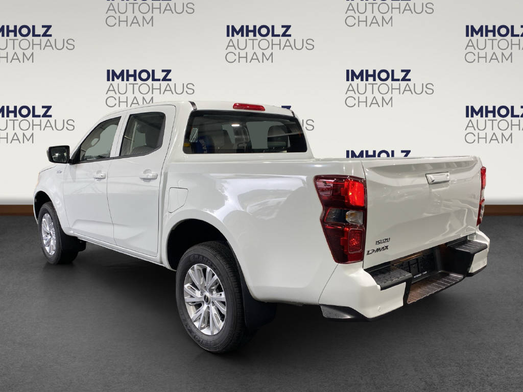 imho8269_2805732 vehicle image