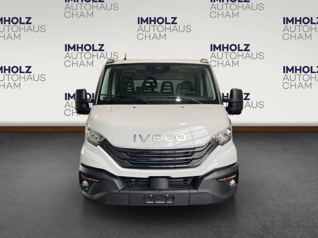 imho8269_2806292 vehicle image