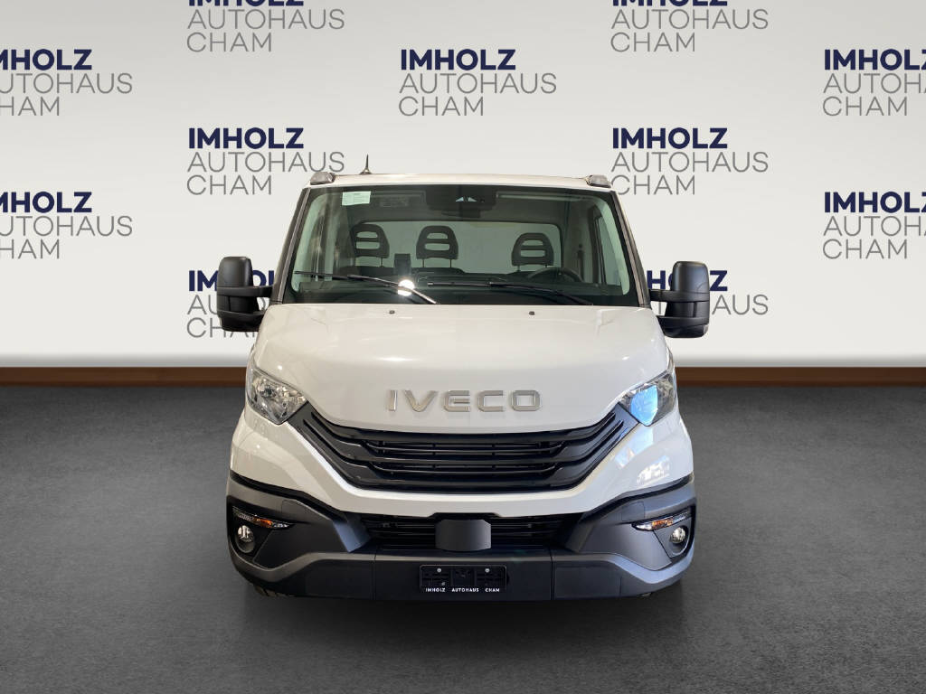 imho8269_2806293 vehicle image