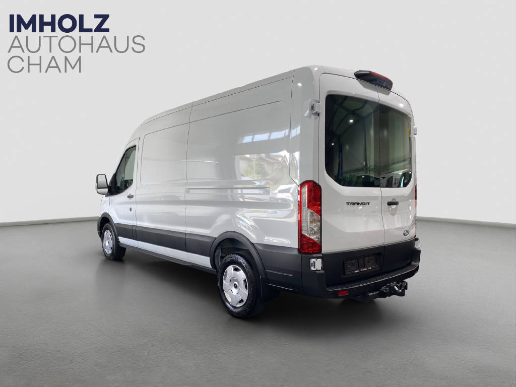 imho8269_2806294 vehicle image