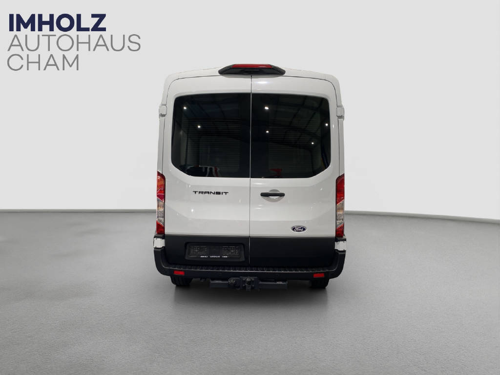 imho8269_2806294 vehicle image