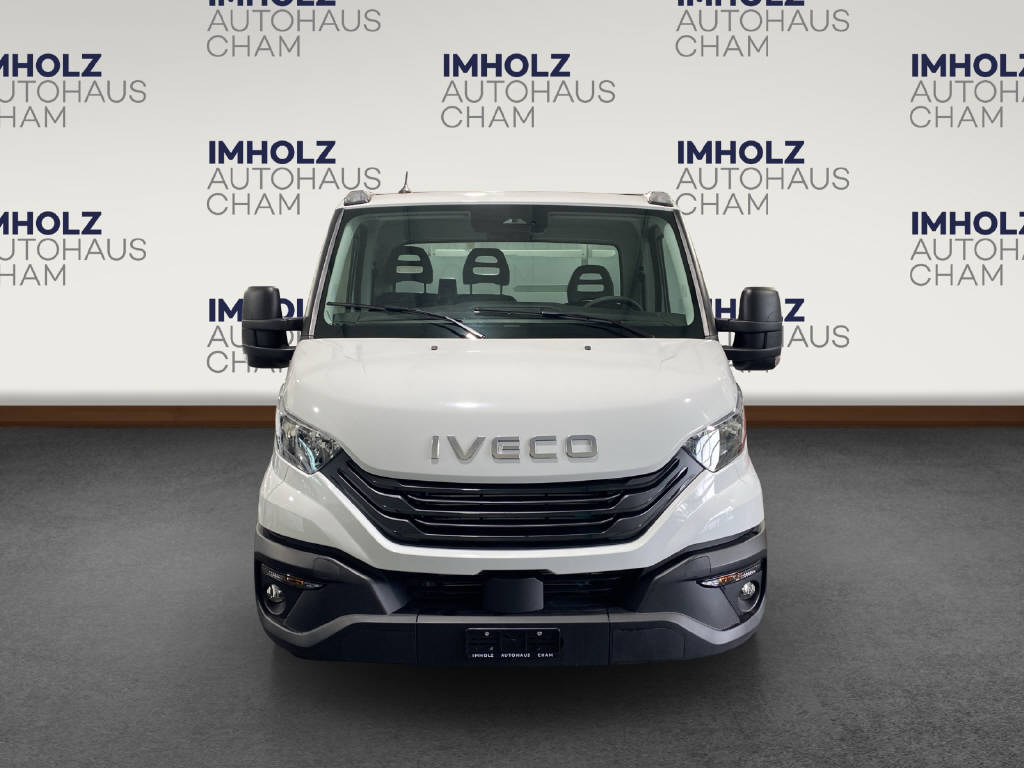 imho8269_2805737 vehicle image