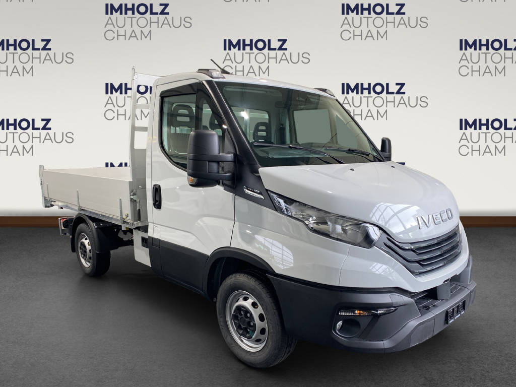 imho8269_2805737 vehicle image